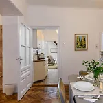 Apartman Authentic At Muresan House - Center Brassó