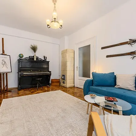 Authentic At Muresan House - Center *