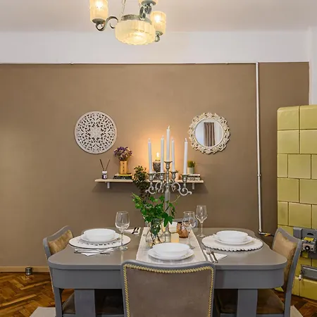 Authentic At Muresan House - Center