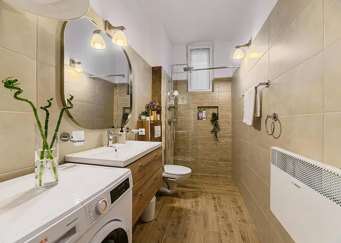 Authentic At Muresan House - Center