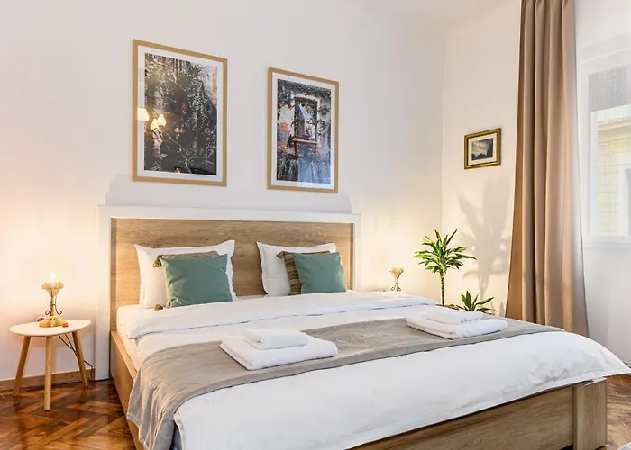 Authentic At Muresan House - Center Апартаменты Брашов